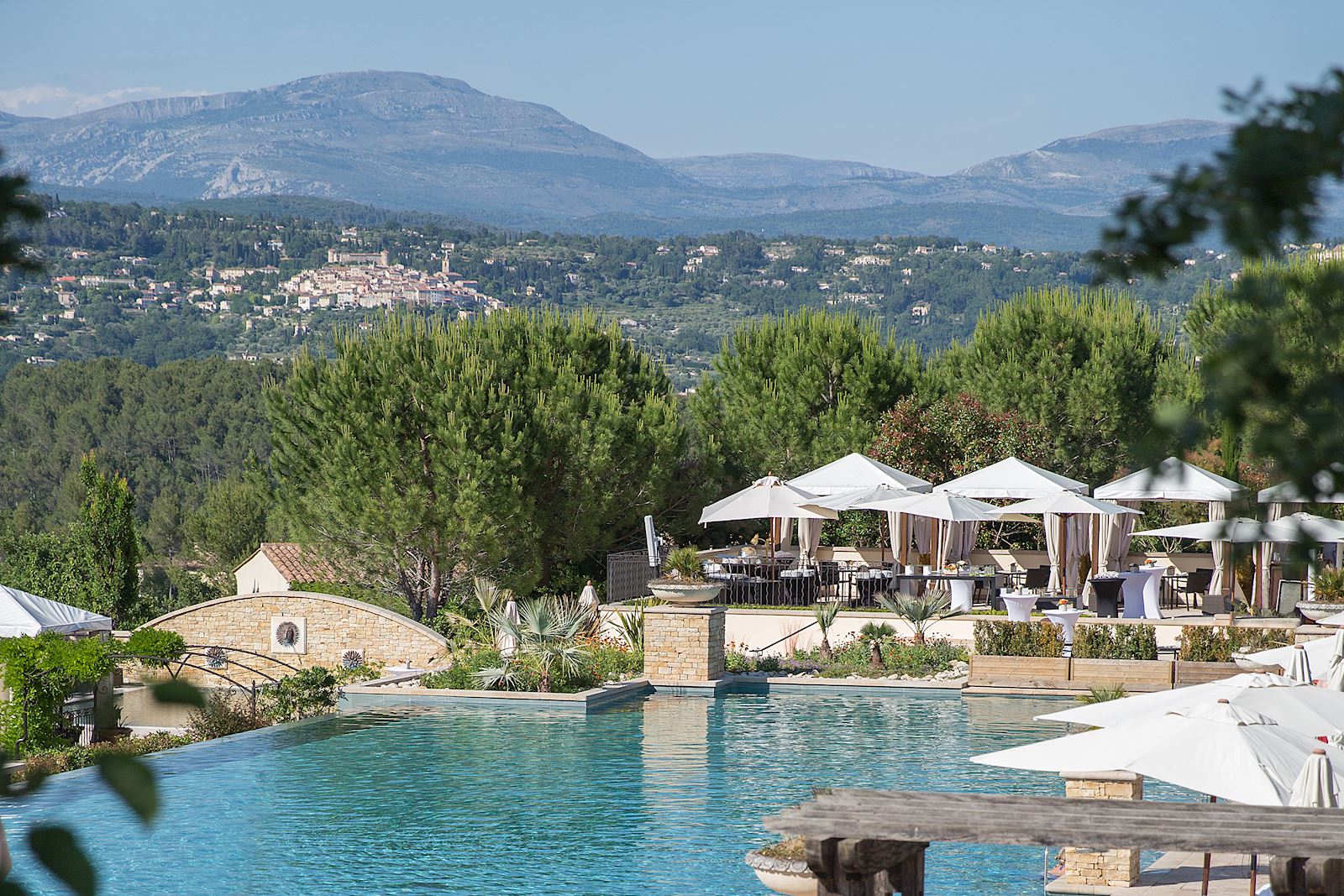 Vue panoramique - Terrasse de la piscine