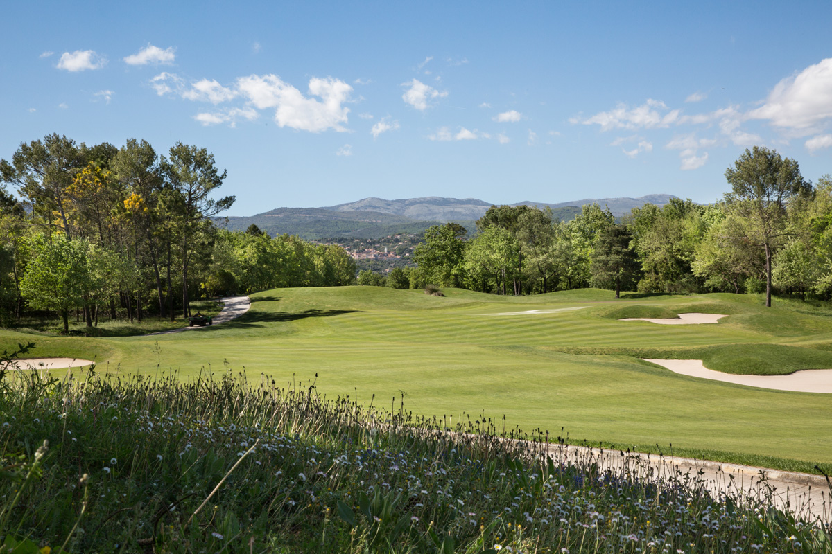 Vue du Parcours Le Riou - Golf Terre Blanche