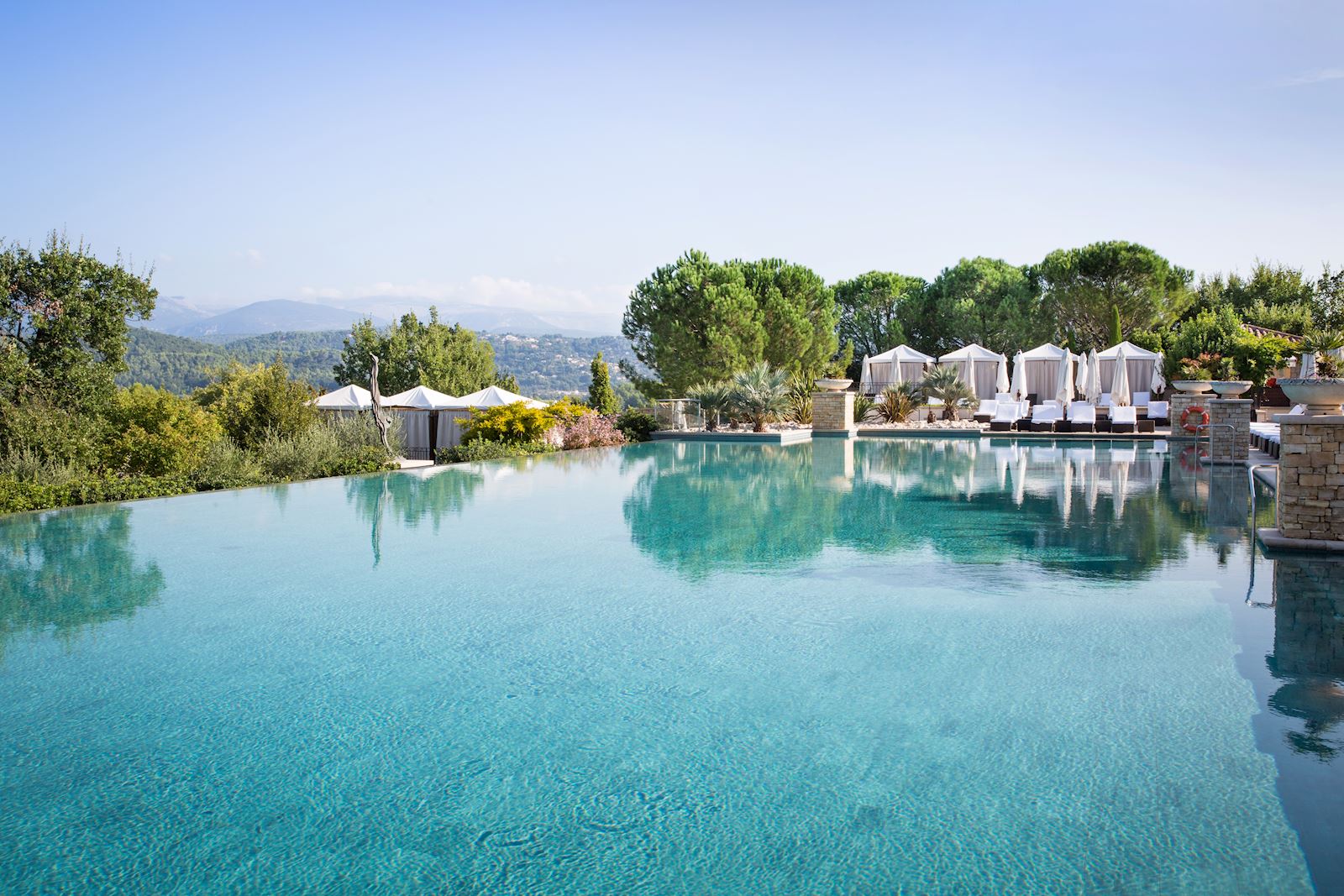 Vue panoramique Infinity pool Terre Blanche