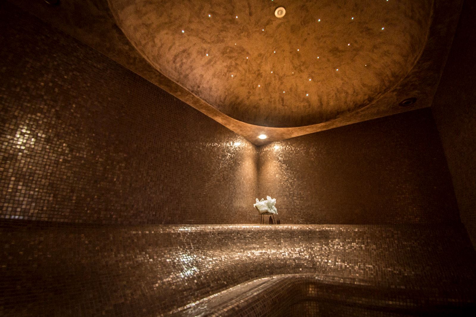 somptieux et spatieux laconium doré de Terre Blanche