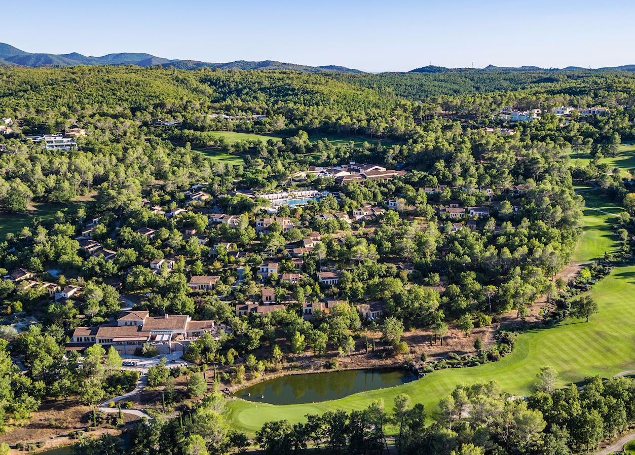 Vue du ciel - Terre Blanche - Hôtel Resort 5 étoiles - Spa - Golf - Restaurant étoilé